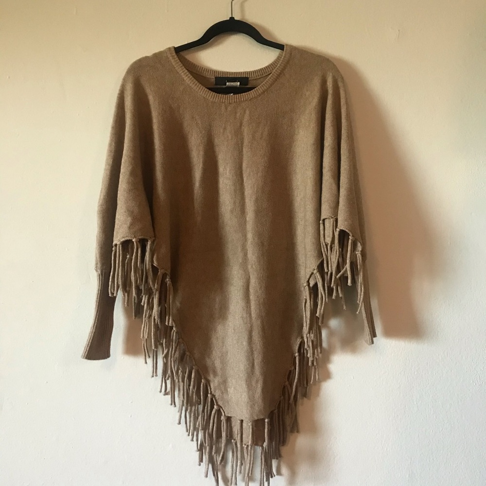 Cute soft poncho top! NEVER WORN